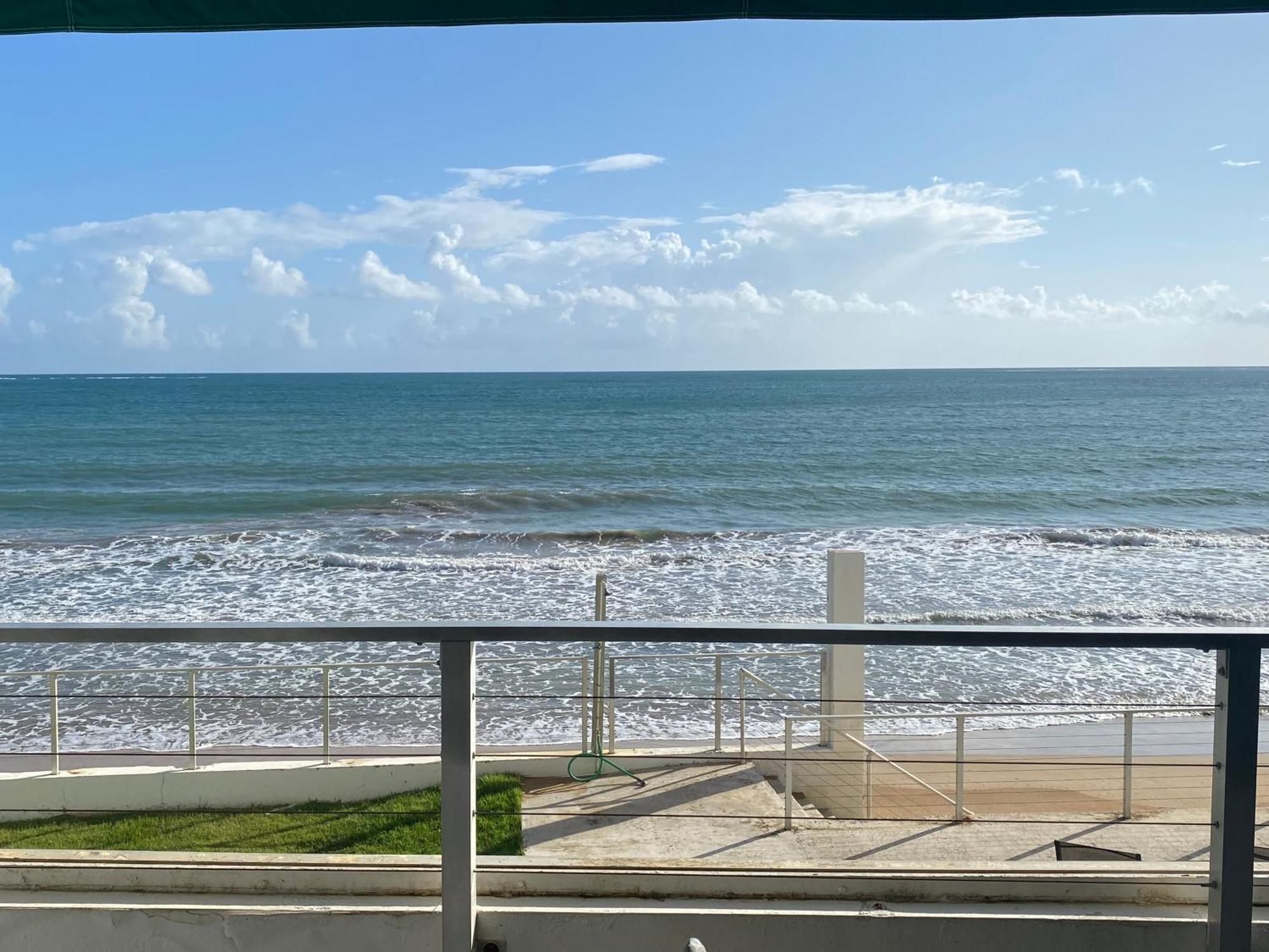 Oceanfront Condo In ลูควิโญ ภายนอก รูปภาพ